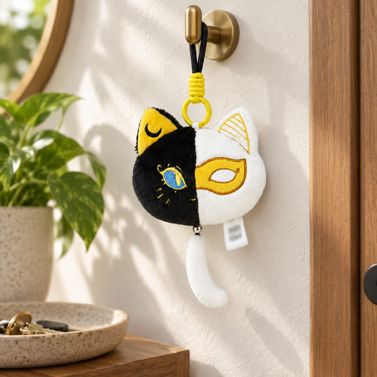 MaskMeow - Two-Tone Mask Cat Plush Charm lifestyle 04