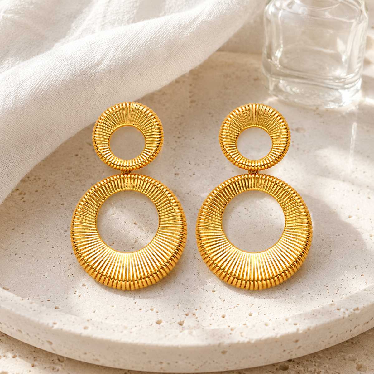 Earing - detail